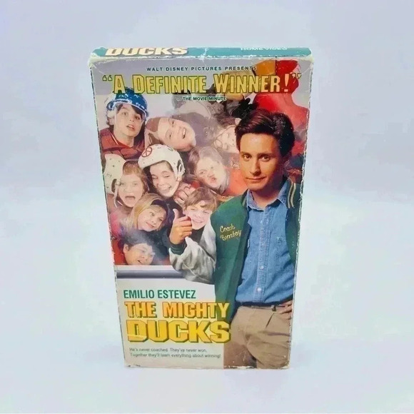 Walt Disney's The Mighty Ducks VHS Tape #1585 - Picture 2 of 5